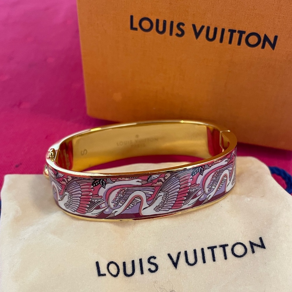 LOUIS VUITTON Metal Enamel Confidential PM